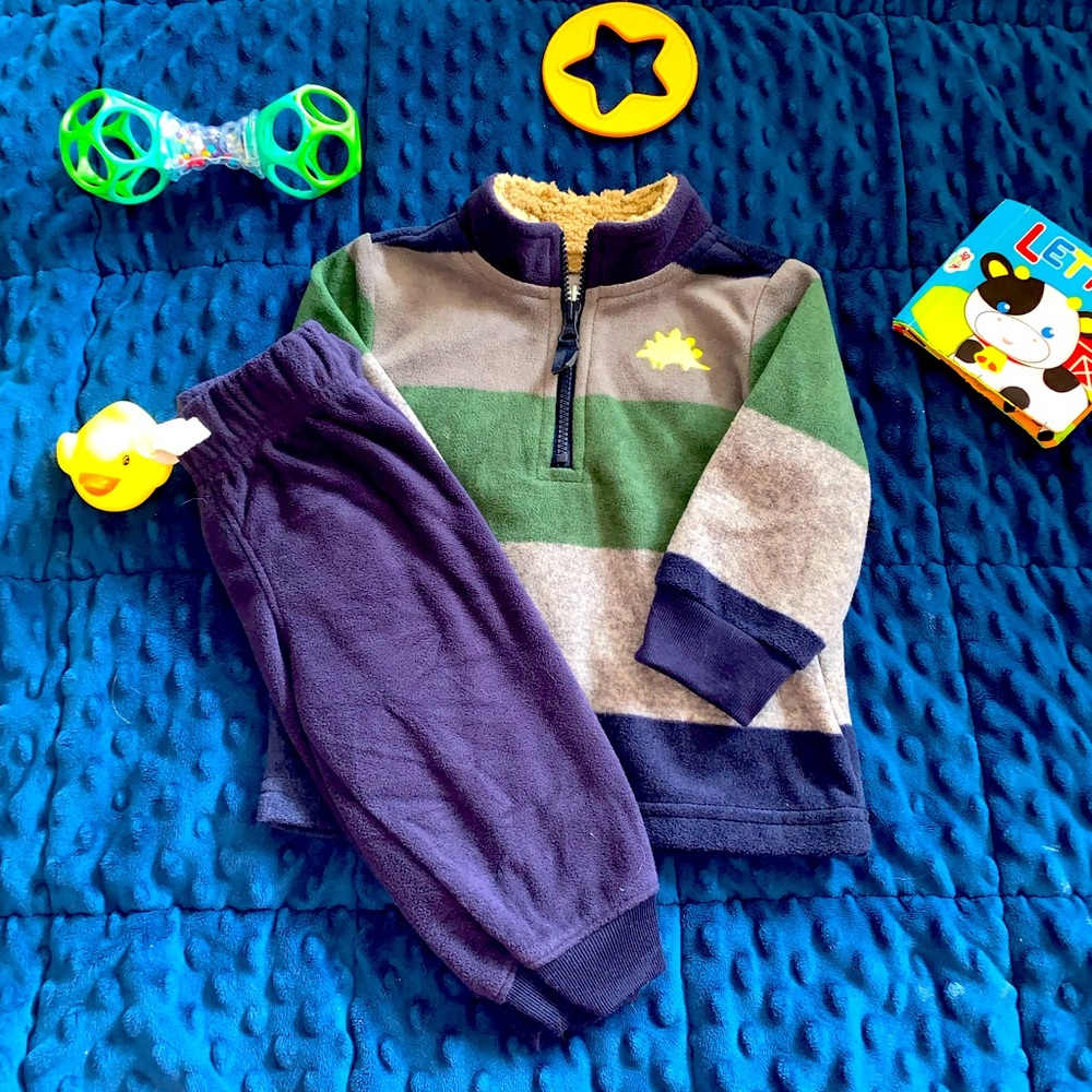 Carter’s fleece outfit